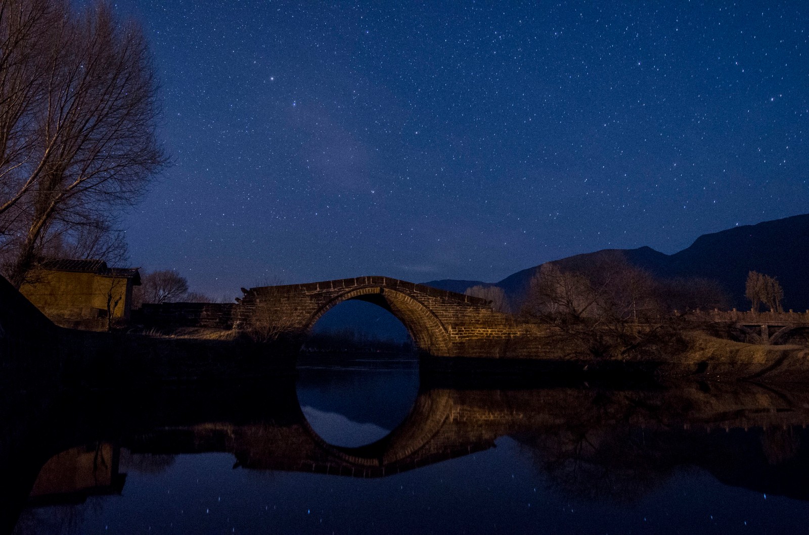 1504749981180414.jpg east-ep-a41-5312583.jpg